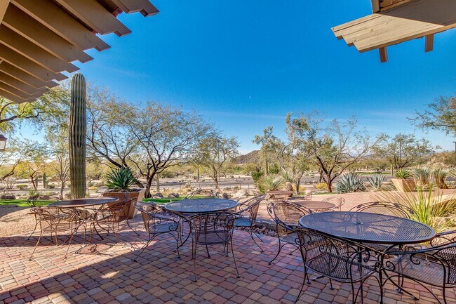 Building Photo - 6850 E Pearl St