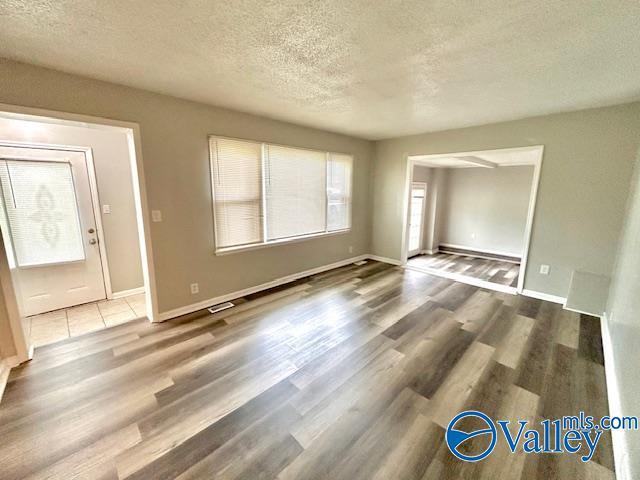 Building Photo - 4734 Bluehaven Dr NW