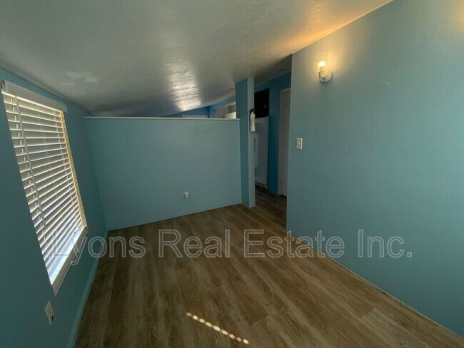 Building Photo - 1746 Pacific Ave