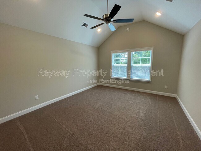 Building Photo - 3119 Venetian Dr