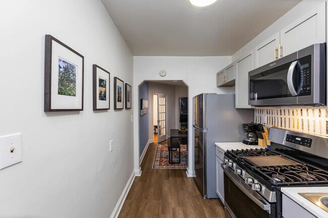 Building Photo - 4000 Vine St