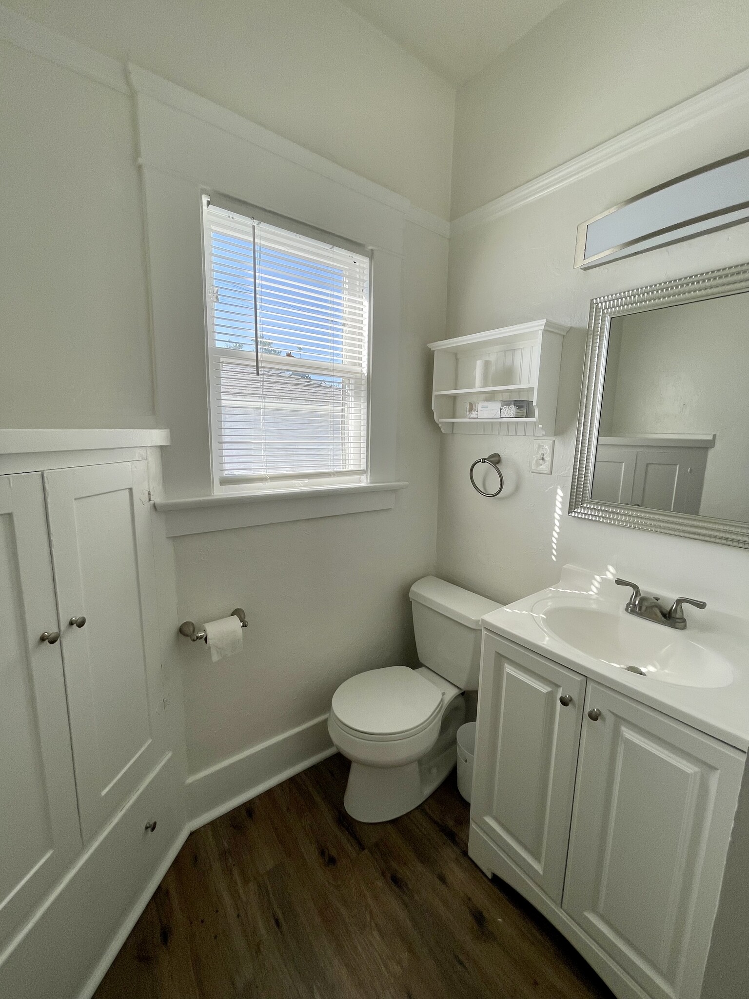 Bathroom - 3908 Ibis St