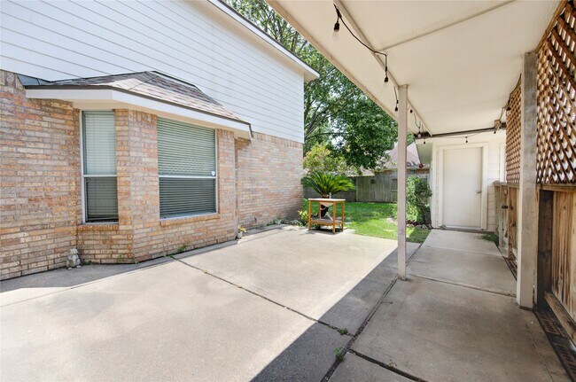 Building Photo - 2935 Apple Forest Ct