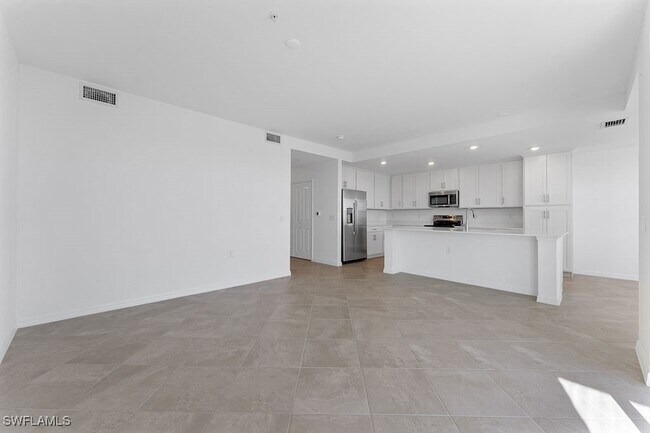 Building Photo - 5555 Double Eagle Cir