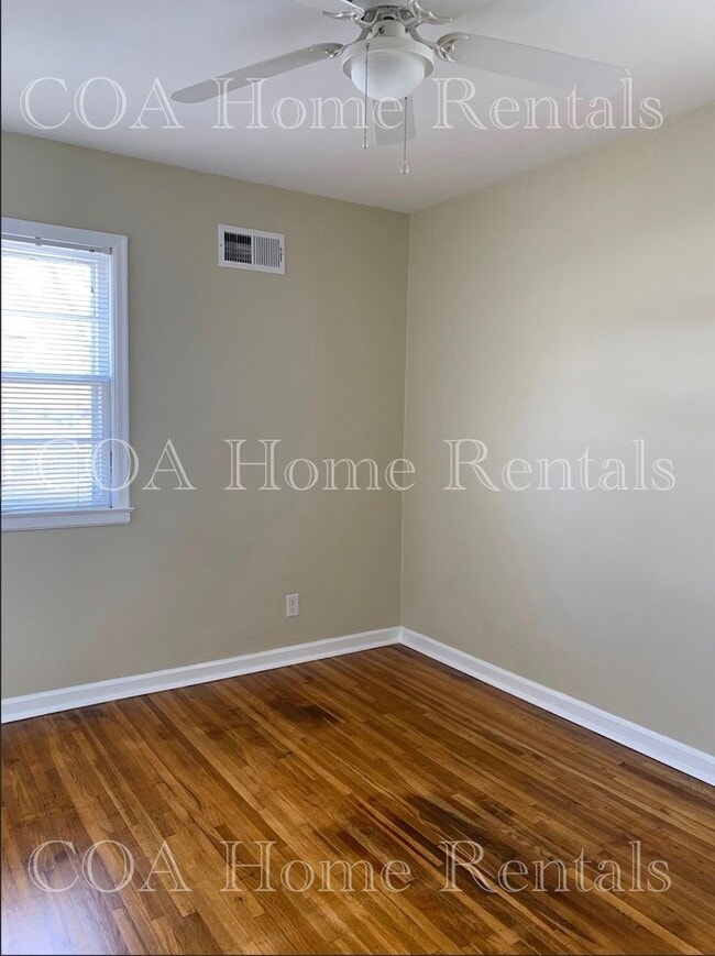 Building Photo - 7308 E Castle Dr
