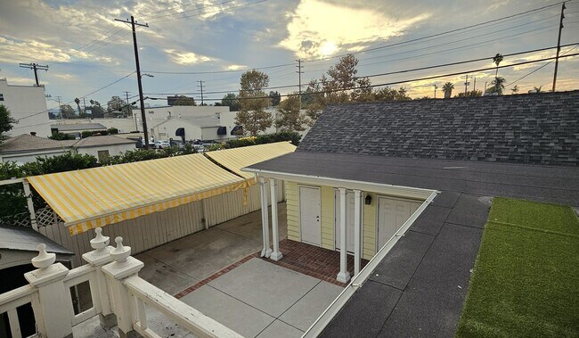 Building Photo - Stunning 3 Bedrooms, 2 Baths Valley Village home with detached, private Recording Studio