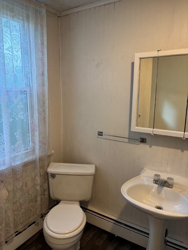 Building Photo - 1308 17th Ave