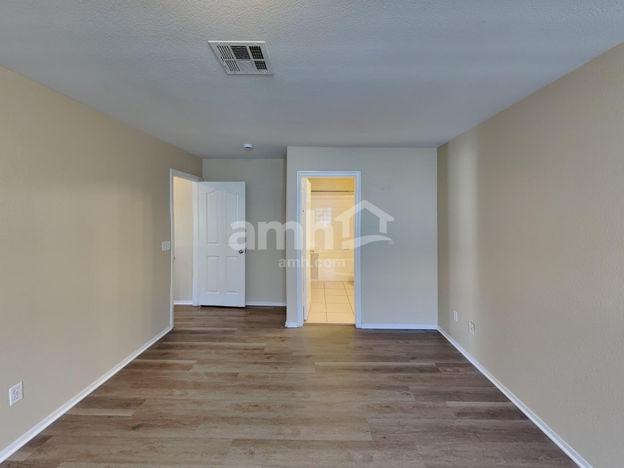 Building Photo - 220 Winnsboro St