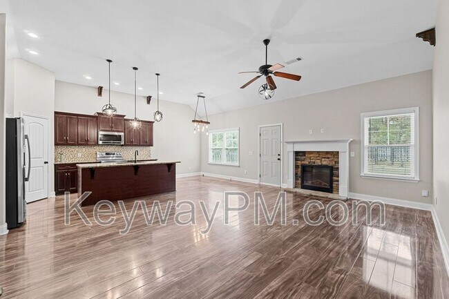 Building Photo - 716 Herrington Dr