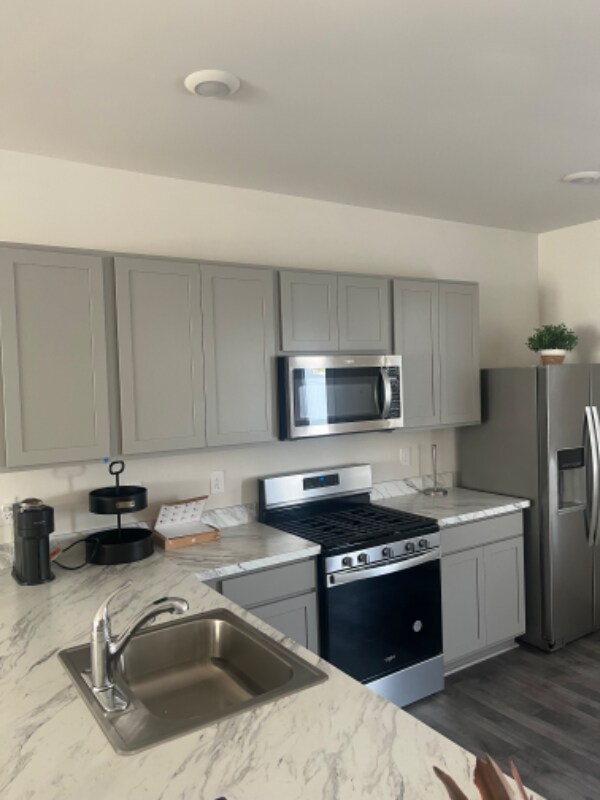 Building Photo - 28 Huckleberry Dr