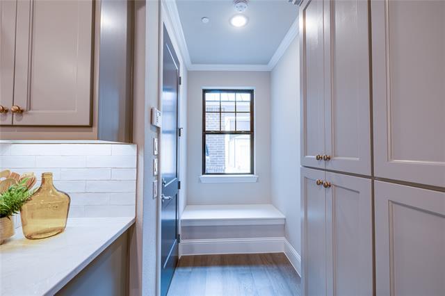 Building Photo - 307 Sunset Ln