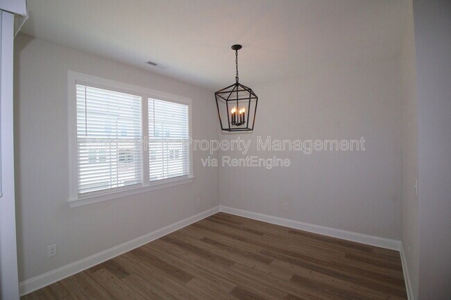 Building Photo - 612 Amaranth Dr