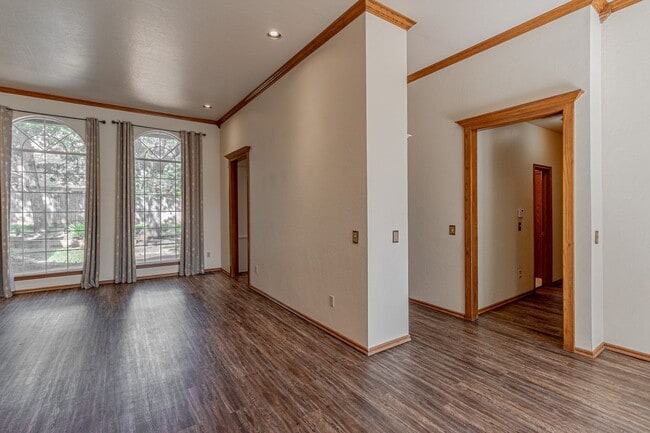 Building Photo - Beautiful 4-Bedroom, 3-Bath Home with 3-Ca...