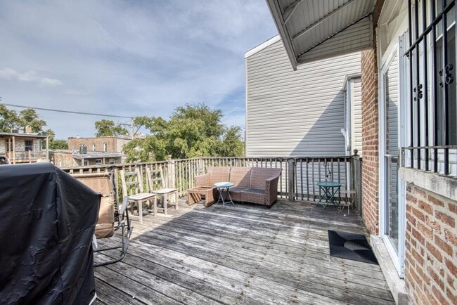 Building Photo - 1 bedroom in Chicago IL 66022