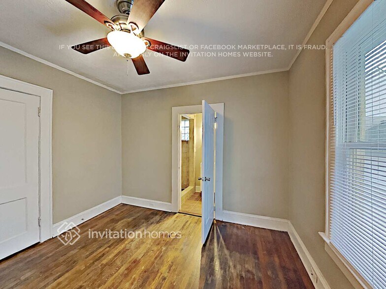 Building Photo - 1125 Boulevard Dr SE