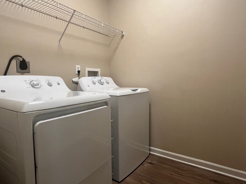 Laundry room - 288 Bella Sera Ln