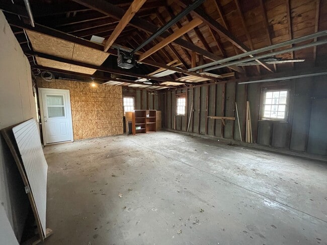 Building Photo - The Sweet Spot in Traverse City