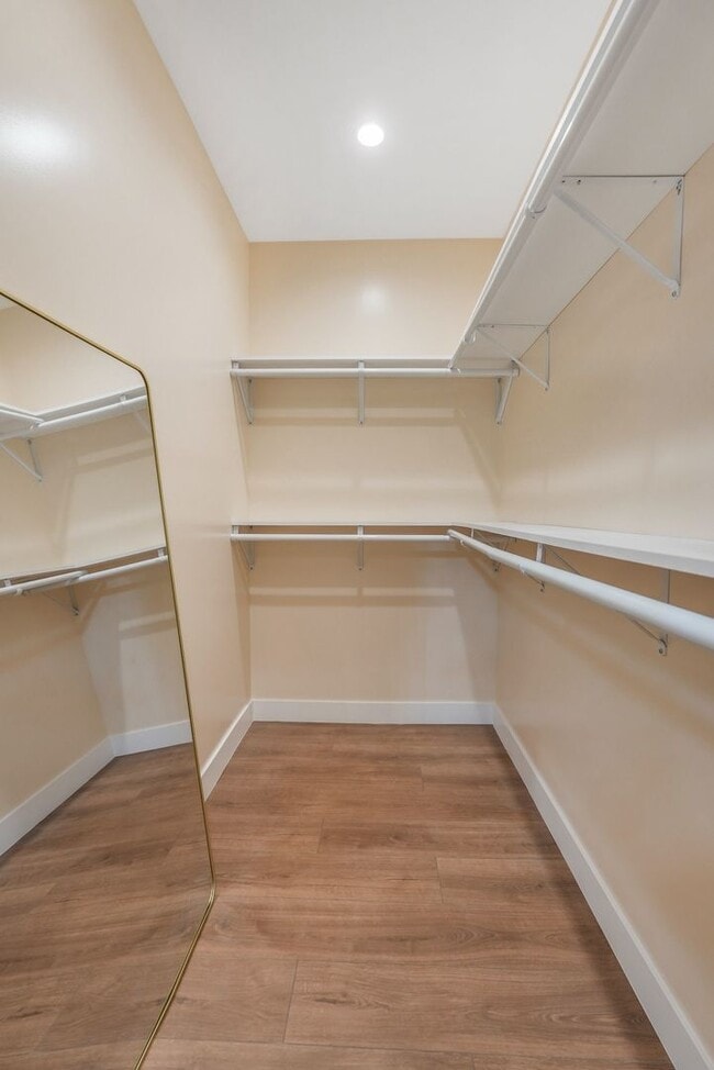 Building Photo - 11554 Arminta St