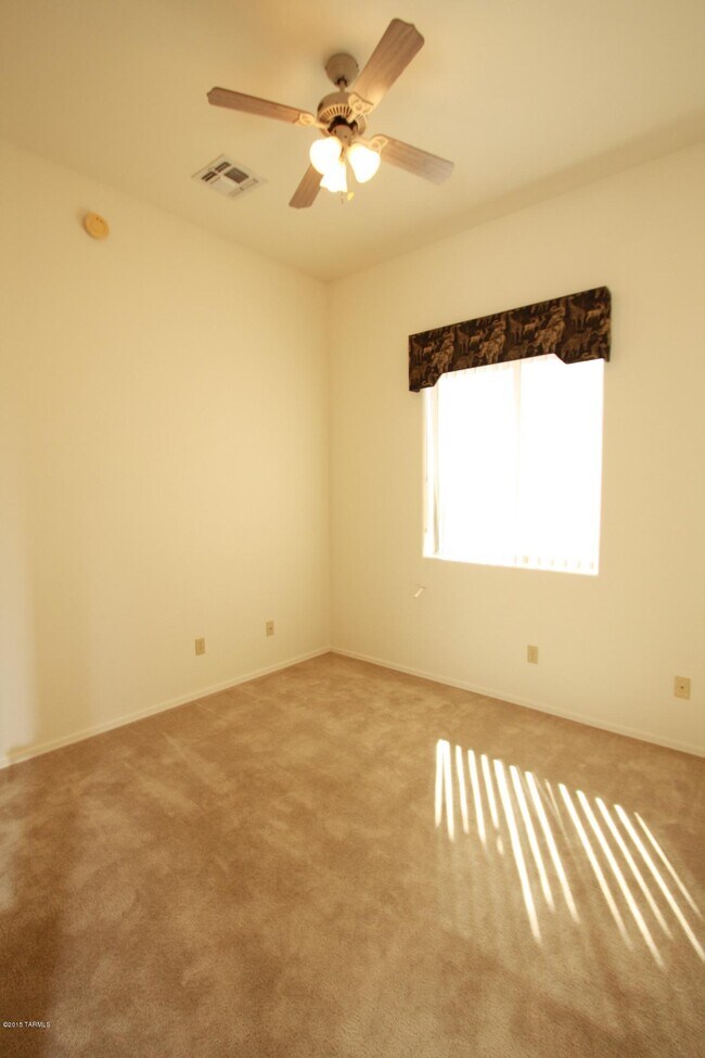 Building Photo - 5206 N Canyon Rise Pl