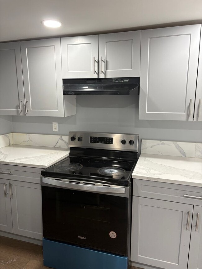 Building Photo - 1326 8th Ave