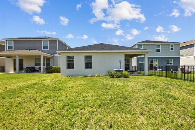 Building Photo - 11571 Little River Way