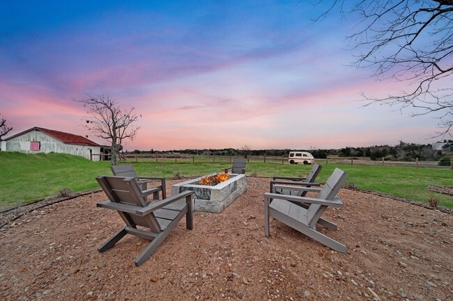 Building Photo - Meadow View Manor