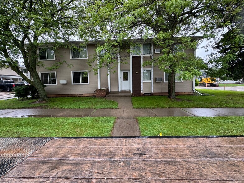 Primary Photo - 905 Reed St