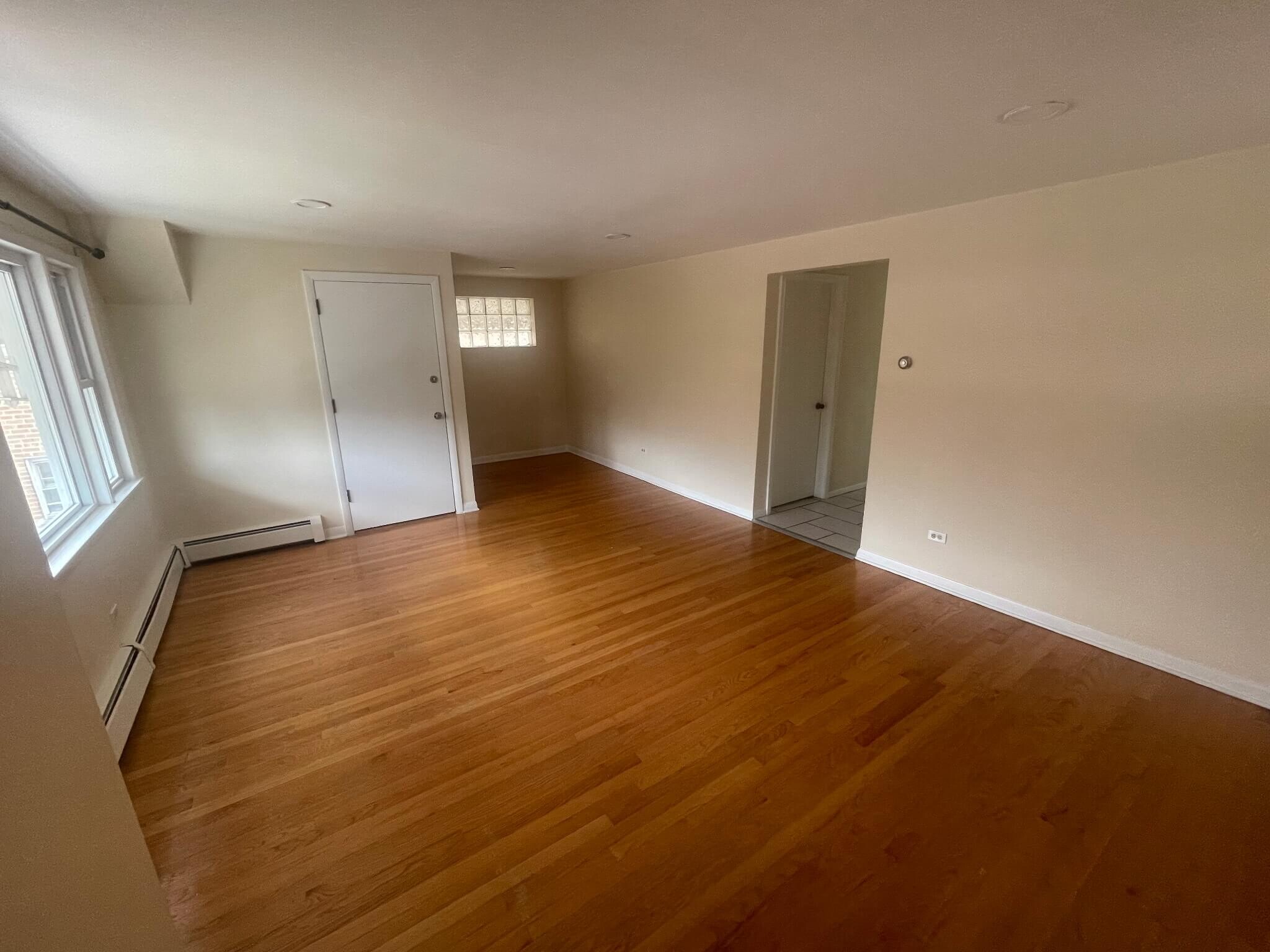 Building Photo - 4044 W 55th St