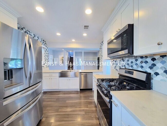 Building Photo - Historic 5-Bedroom, 4-Bath Home with Moder...