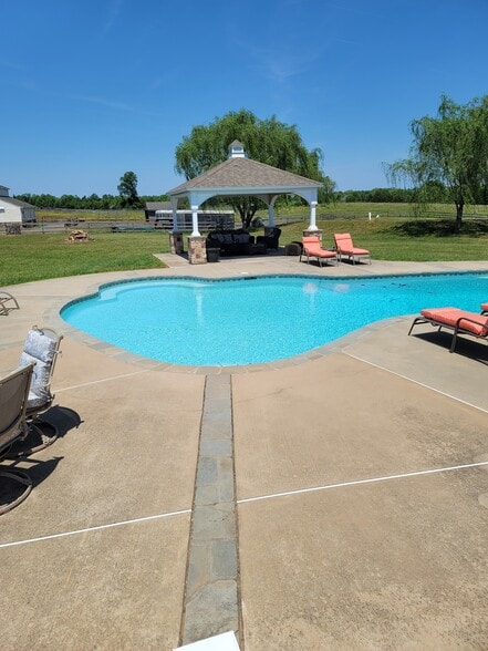 Building Photo - 10850 Misty Creek Ct