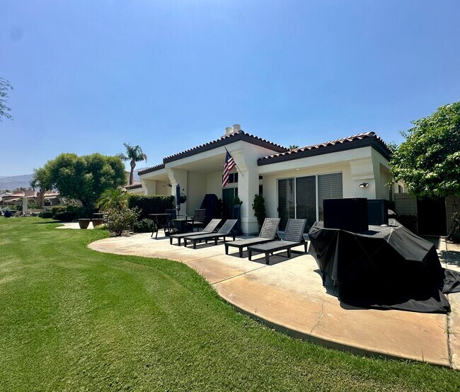 Building Photo - 57600 Interlachen