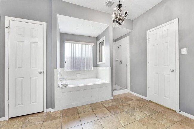 Building Photo - 2510 Pine Brook Dr