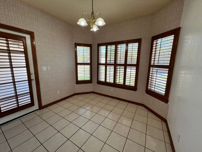 Building Photo - 6851 Rock Canyon Dr