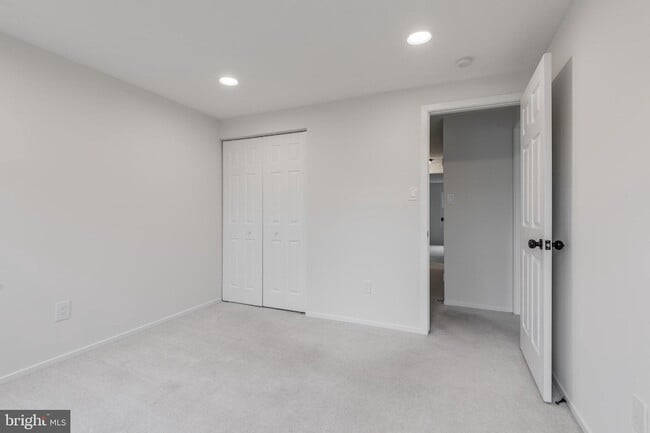 Building Photo - 9410 Onion Patch Dr