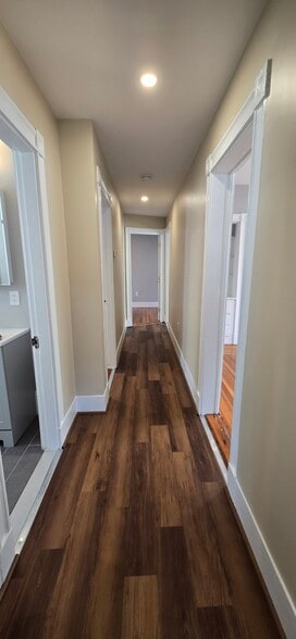 Building Photo - 22 Morton St