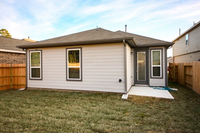 Building Photo - 9406 Castillo Ct