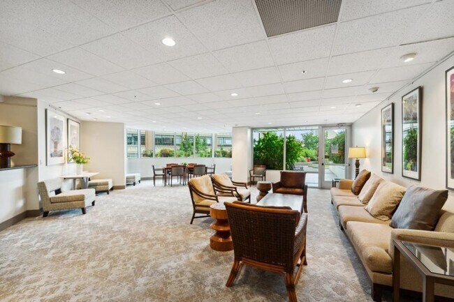 Building Photo - One Pacific Tower - 1 bedroom + den