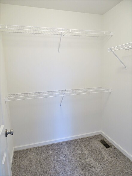 Building Photo - 52 Michael Ln