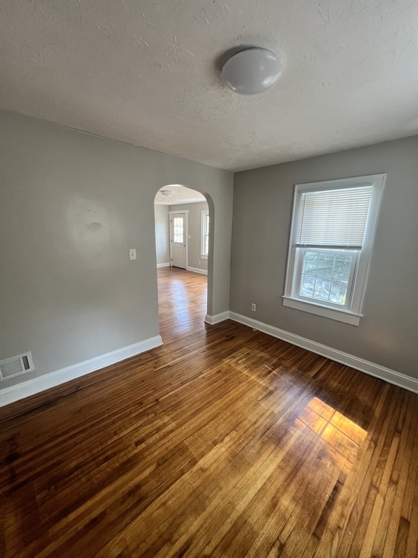 Building Photo - 1219 East Dr