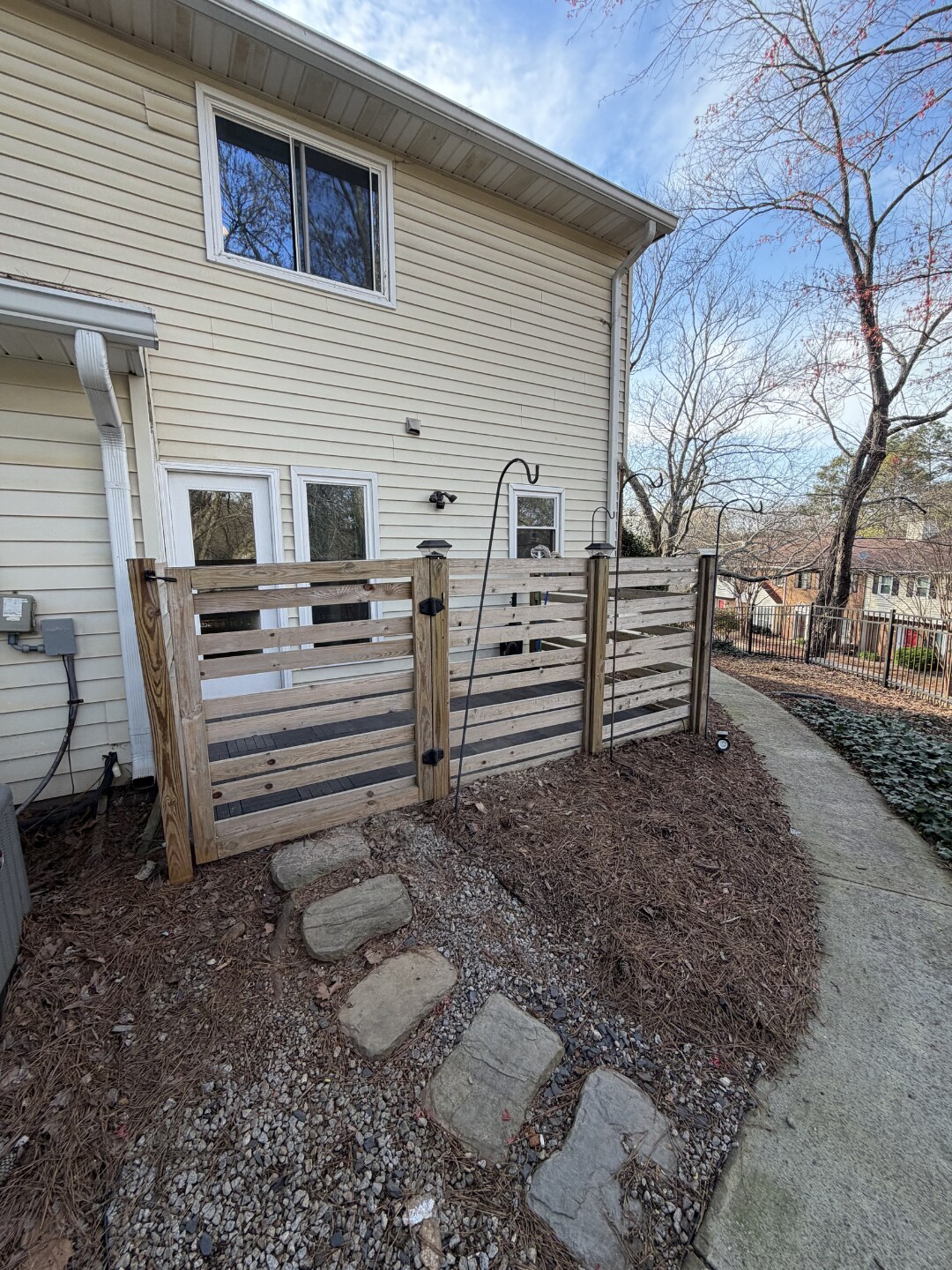 Building Photo - 3155 Cape Cir