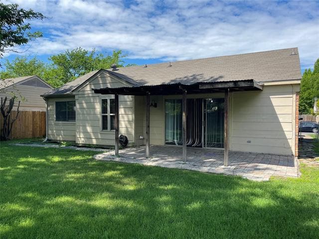 Building Photo - 7204 Shadow Bend Dr