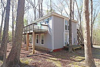 Building Photo - Private & Peaceful Living on 3 Wooded Acres