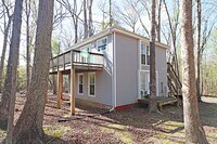 Building Photo - Private & Peaceful Living on 3 Wooded Acres