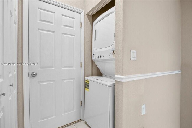 Building Photo - 3417 Merrick Ct