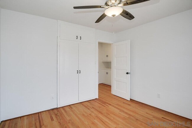 Building Photo - 5064 Marlborough Dr