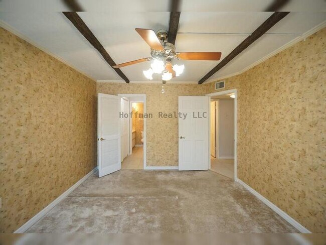 Building Photo - Luxury South Tampa Condo on Bayshore Blvd