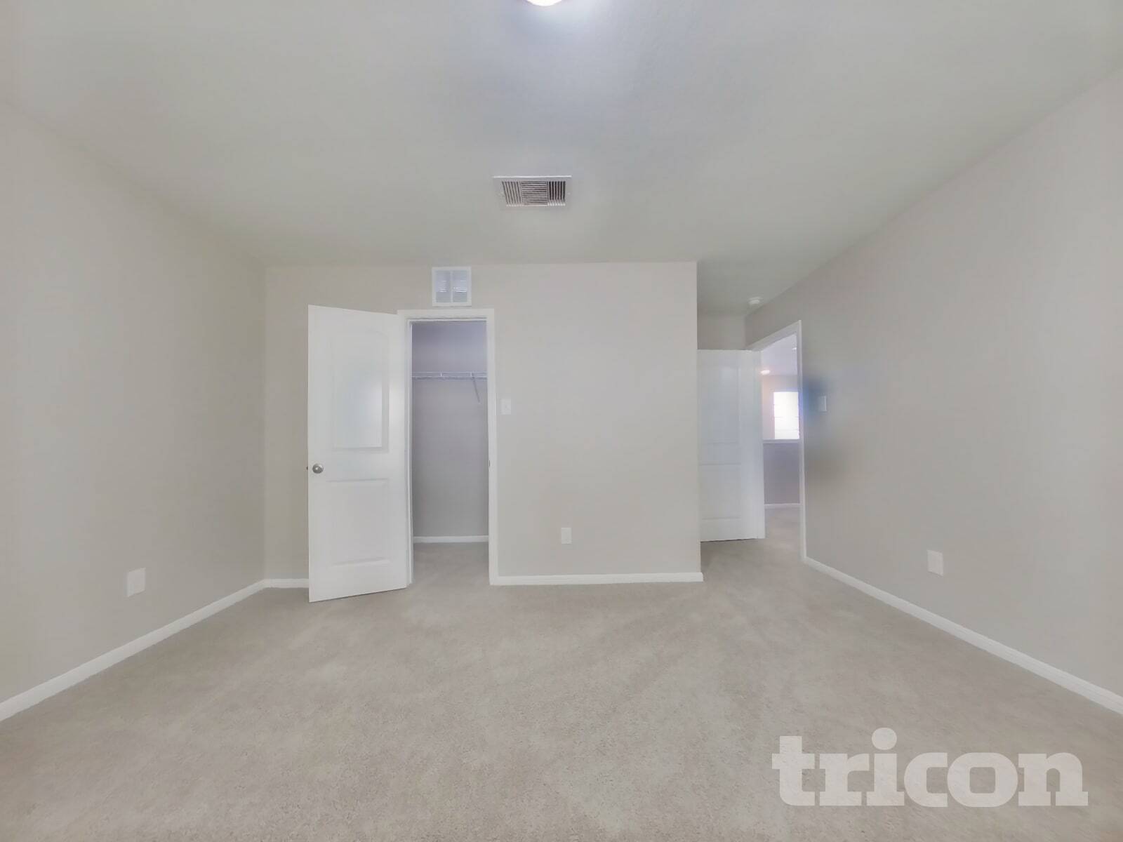 Building Photo - 916 American Monarch Dr
