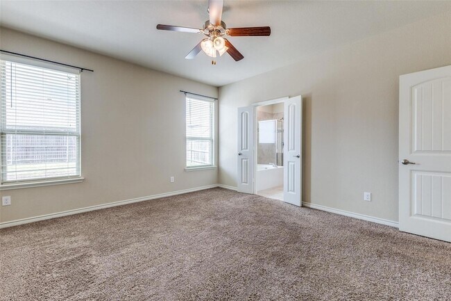 Building Photo - 5244 Canfield Ln