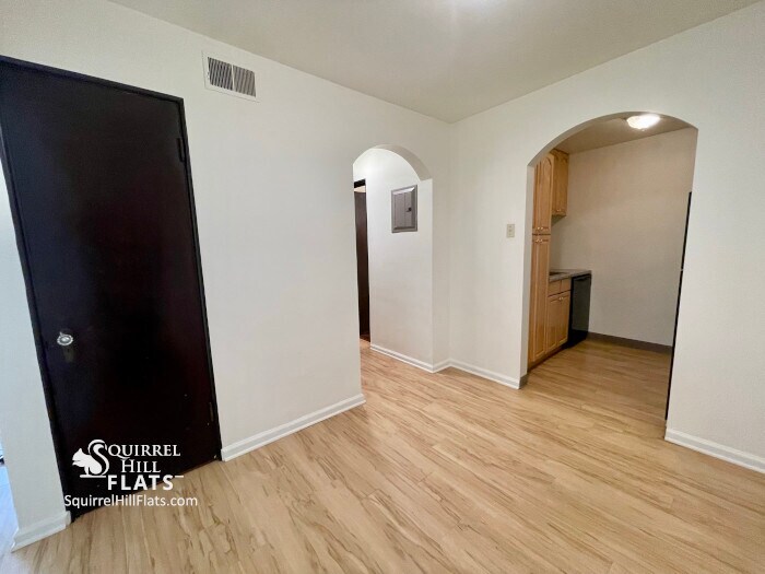 Building Photo - 5712 Phillips Ave