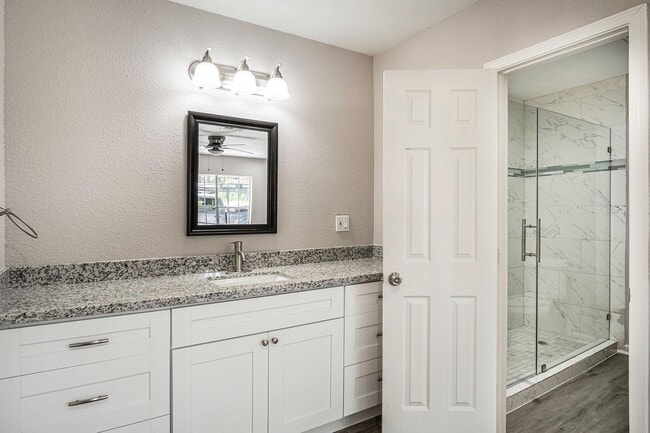 Building Photo - Updated 4 bedroom, 3 bath, single story house on a 20500 sq ft lot in Roman Forest!! Upgrades inc...